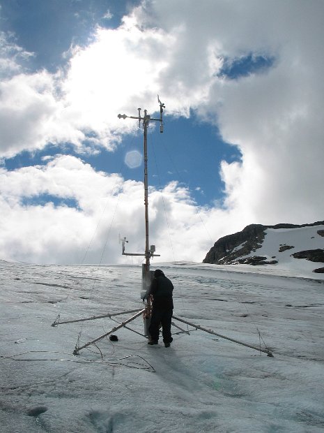 Midtdalsbreen_20050825_2